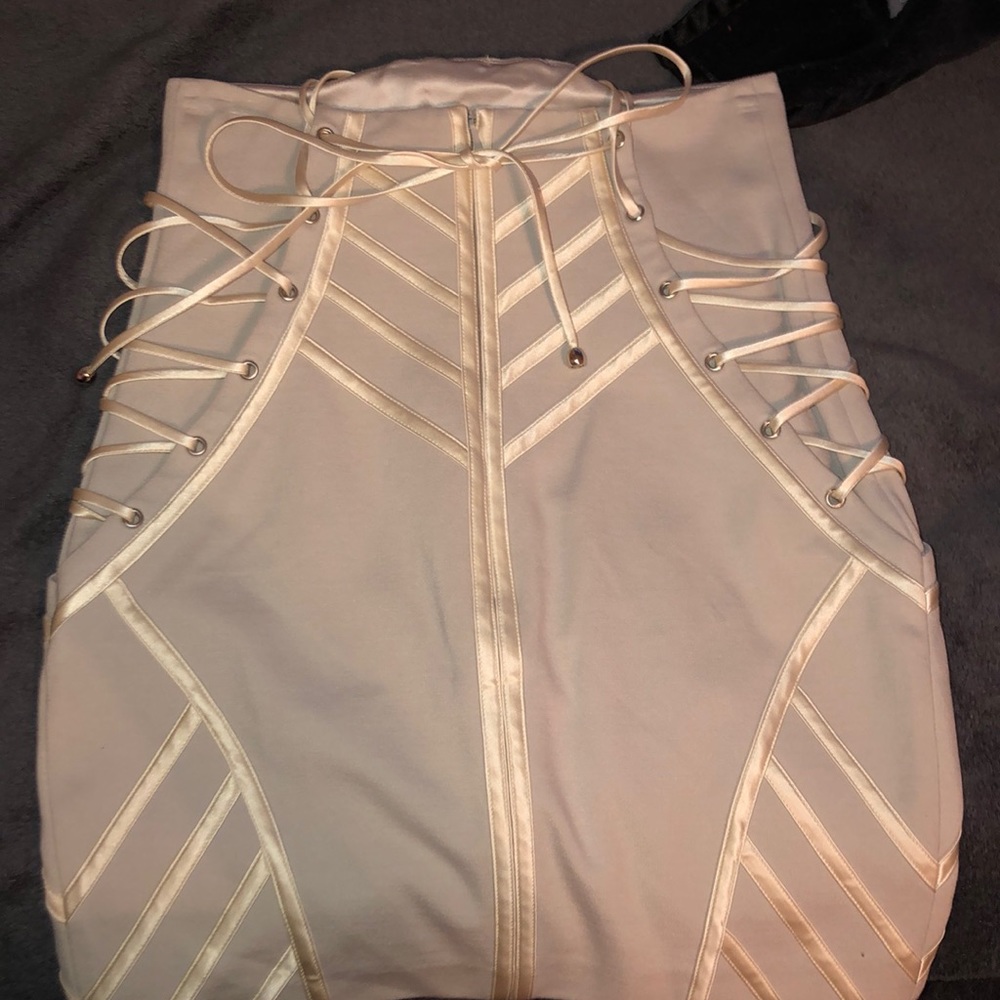 designer lace up skirt - Picture 2 of 3